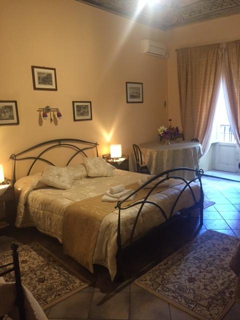 B&B Locami Piazzetta Messinese ปาแลร์โม ภายนอก รูปภาพ